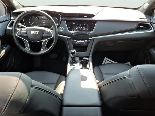 used 2024 Cadillac XT5 car, priced at $35,990
