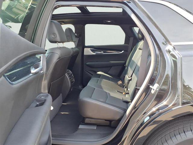 used 2024 Cadillac XT5 car, priced at $35,990