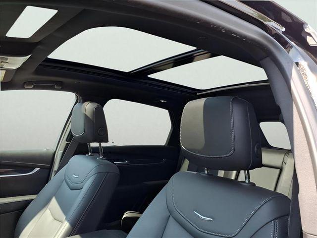 used 2024 Cadillac XT5 car, priced at $35,990