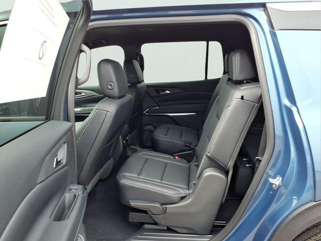 new 2026 Chevrolet Traverse car, priced at $44,783