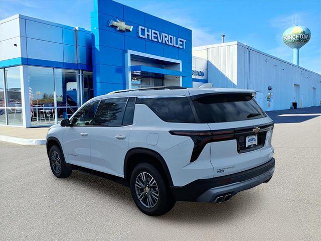 used 2024 Chevrolet Traverse car, priced at $32,990