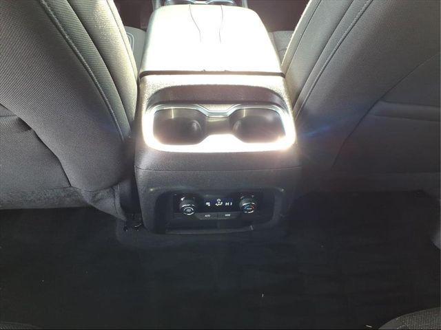 used 2024 Chevrolet Traverse car, priced at $32,990