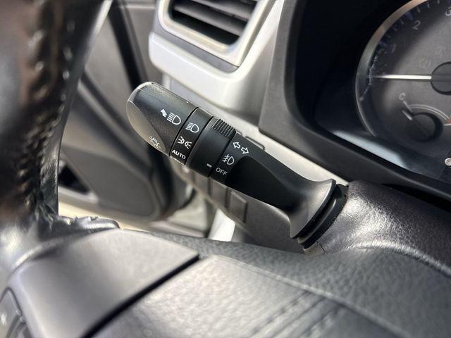 used 2018 Toyota Highlander car, priced at $21,995