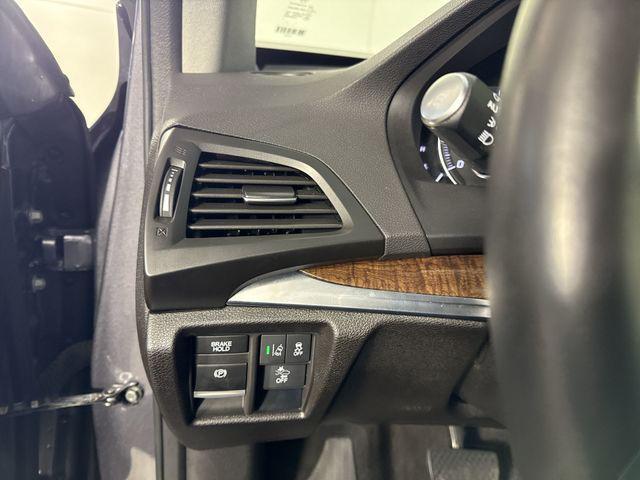 used 2018 Acura MDX car, priced at $21,495