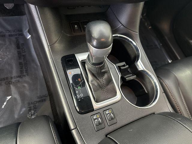 used 2019 Toyota Highlander car, priced at $21,495
