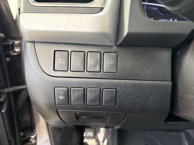 used 2019 Toyota Highlander car, priced at $21,495