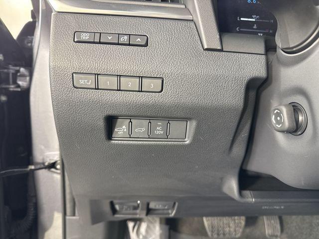 used 2025 Lexus GX 550 car, priced at $88,495