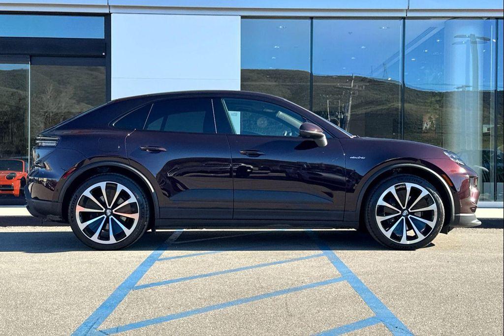 used 2025 Porsche Macan car, priced at $88,888