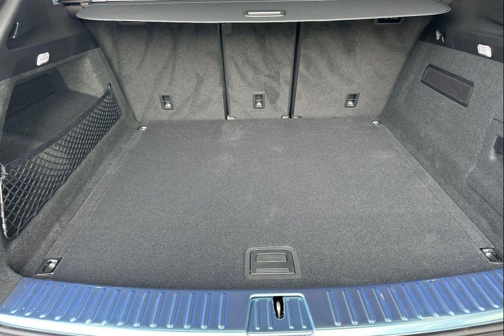 new 2026 Porsche Cayenne car, priced at $112,580