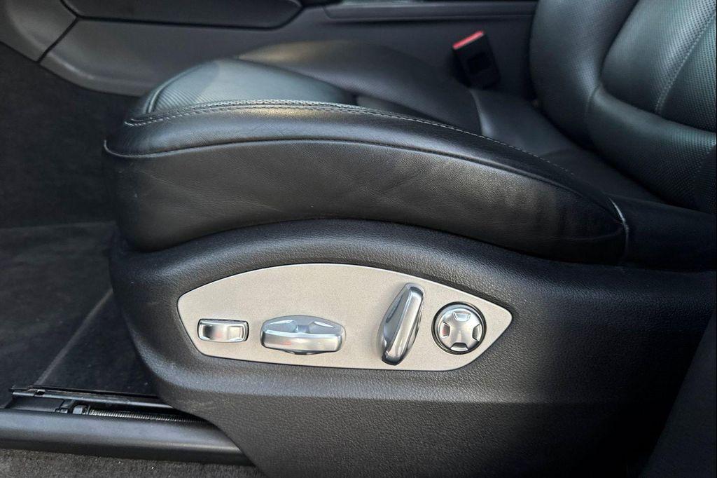 used 2018 Porsche Macan car, priced at $35,888