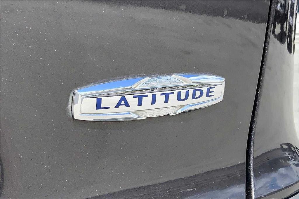 used 2019 Jeep Cherokee car, priced at $13,989