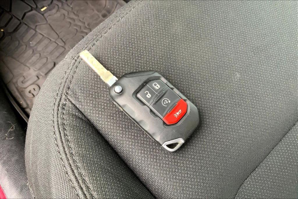 used 2021 Jeep Wrangler Unlimited car, priced at $26,921