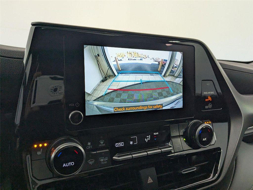 used 2025 Toyota Highlander car, priced at $41,000