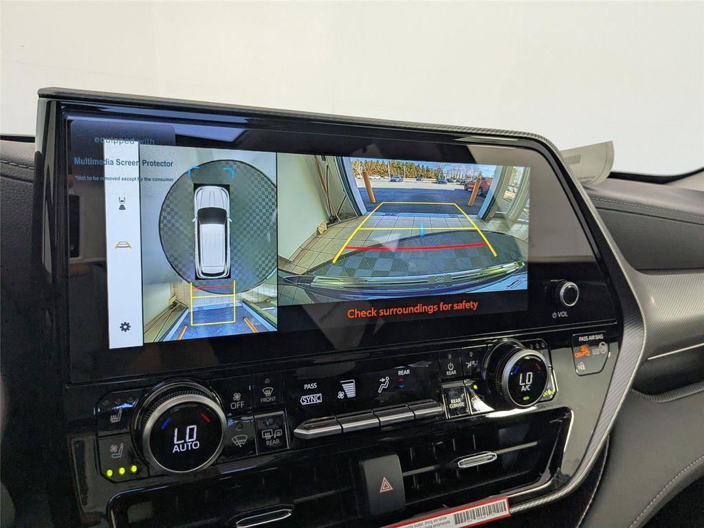 new 2026 Toyota Highlander Hybrid car, priced at $58,629