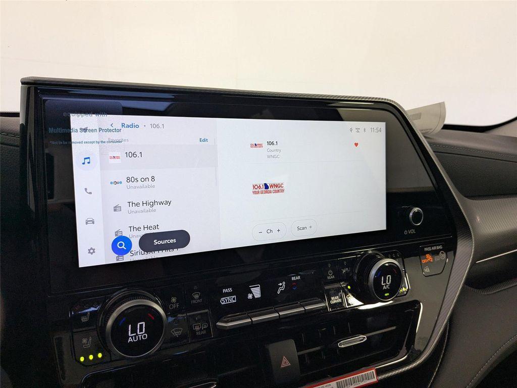 new 2026 Toyota Highlander Hybrid car, priced at $58,629