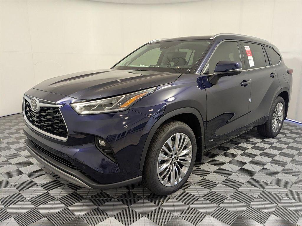new 2026 Toyota Highlander Hybrid car, priced at $58,629