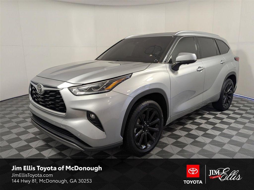 used 2023 Toyota Highlander car, priced at $37,900