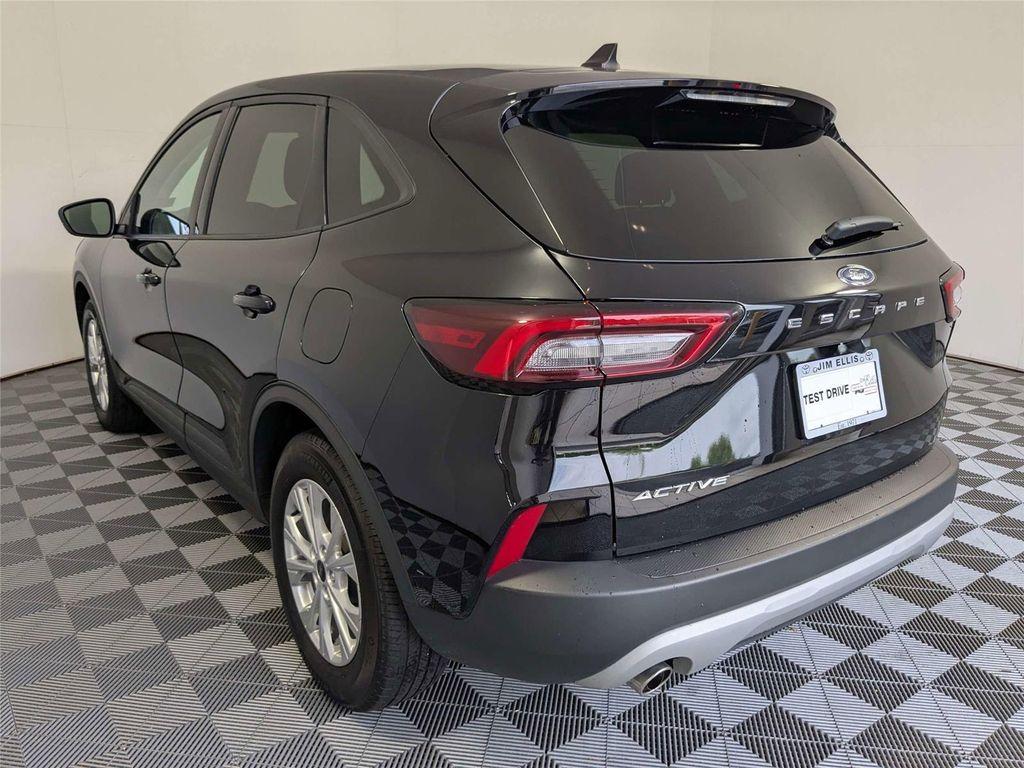 used 2025 Ford Escape car, priced at $20,600