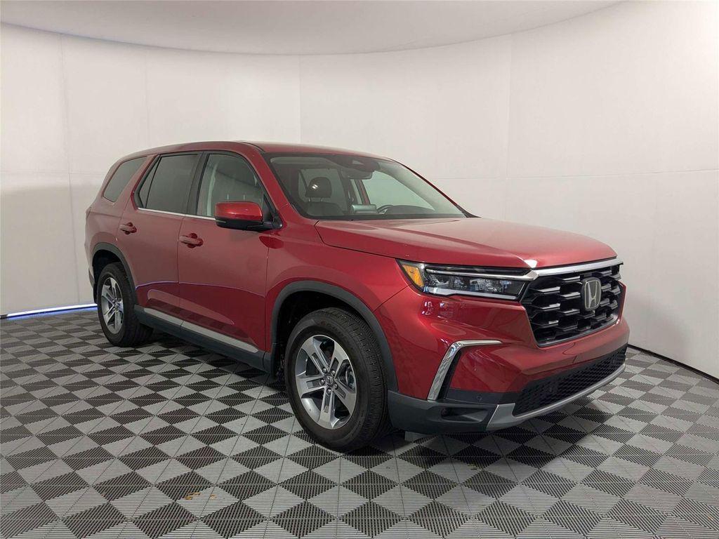 used 2024 Honda Pilot car, priced at $38,400