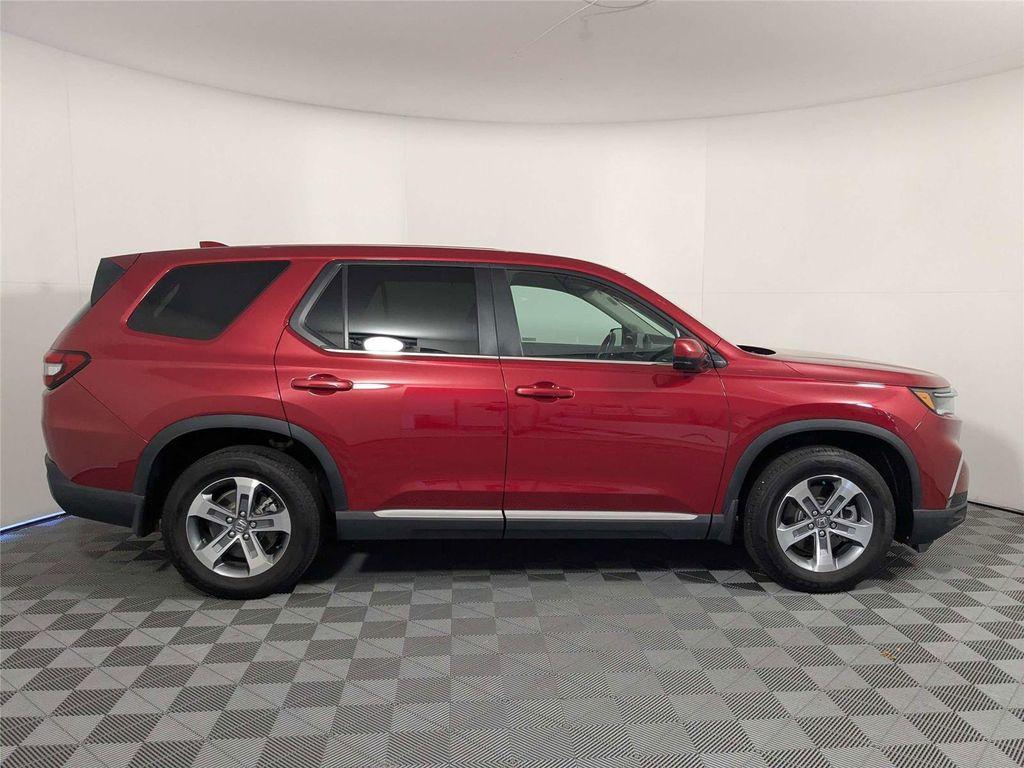 used 2024 Honda Pilot car, priced at $38,400