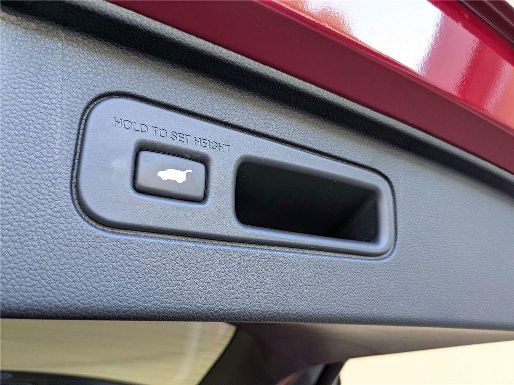 used 2024 Honda Pilot car, priced at $38,400