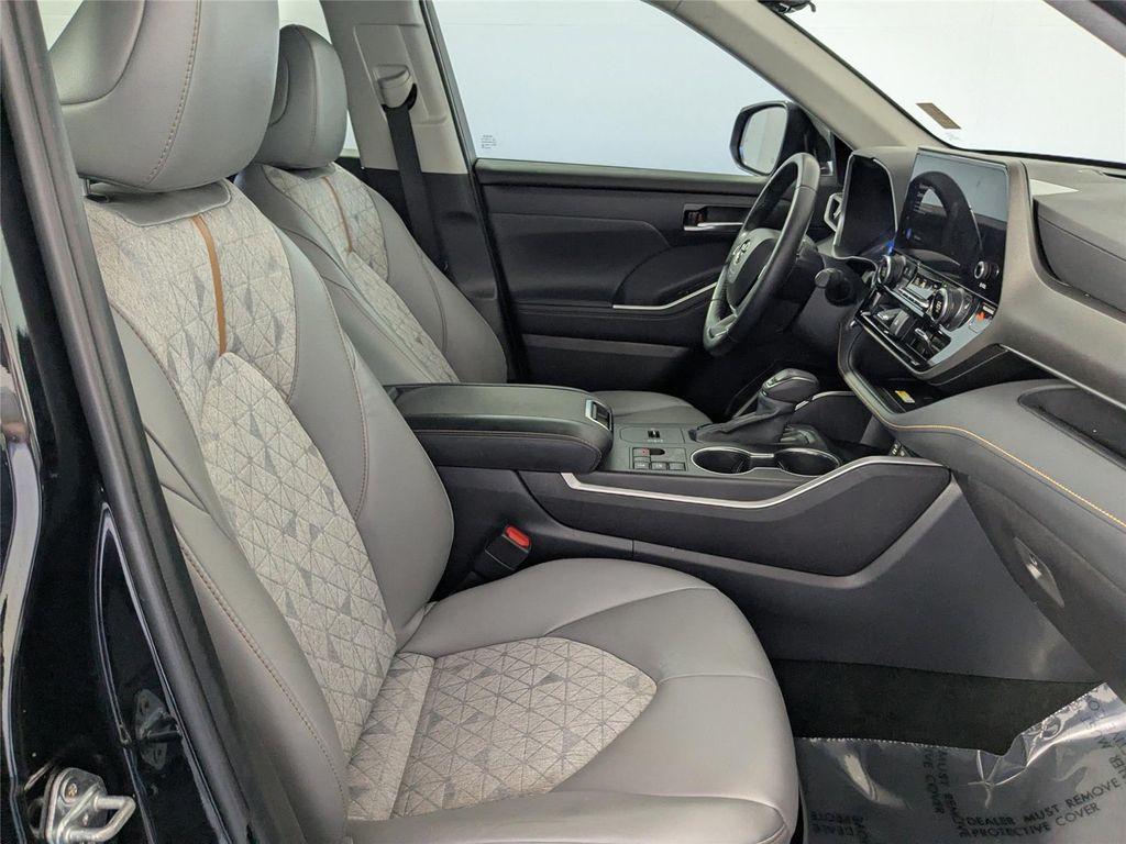 used 2023 Toyota Highlander Hybrid car, priced at $37,500