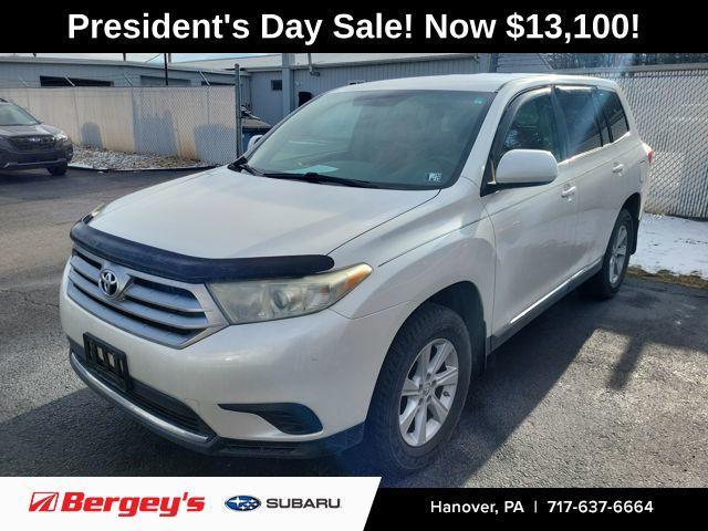 used 2013 Toyota Highlander car, priced at $13,100