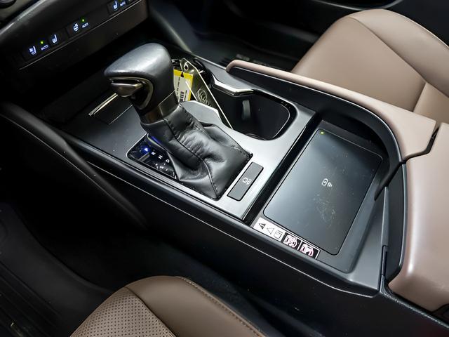 used 2023 Lexus ES 250 car, priced at $35,326