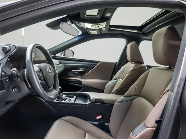 used 2023 Lexus ES 250 car, priced at $35,326