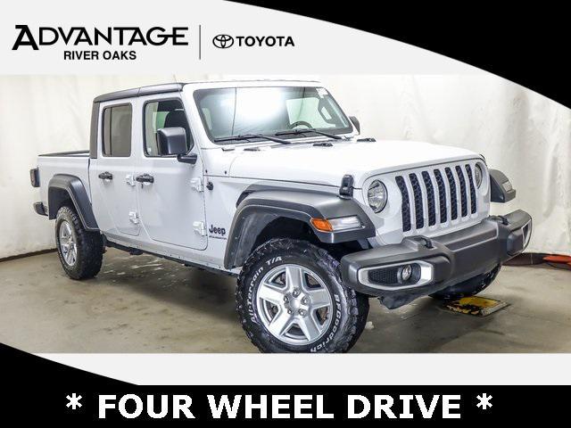used 2023 Jeep Gladiator car, priced at $23,069
