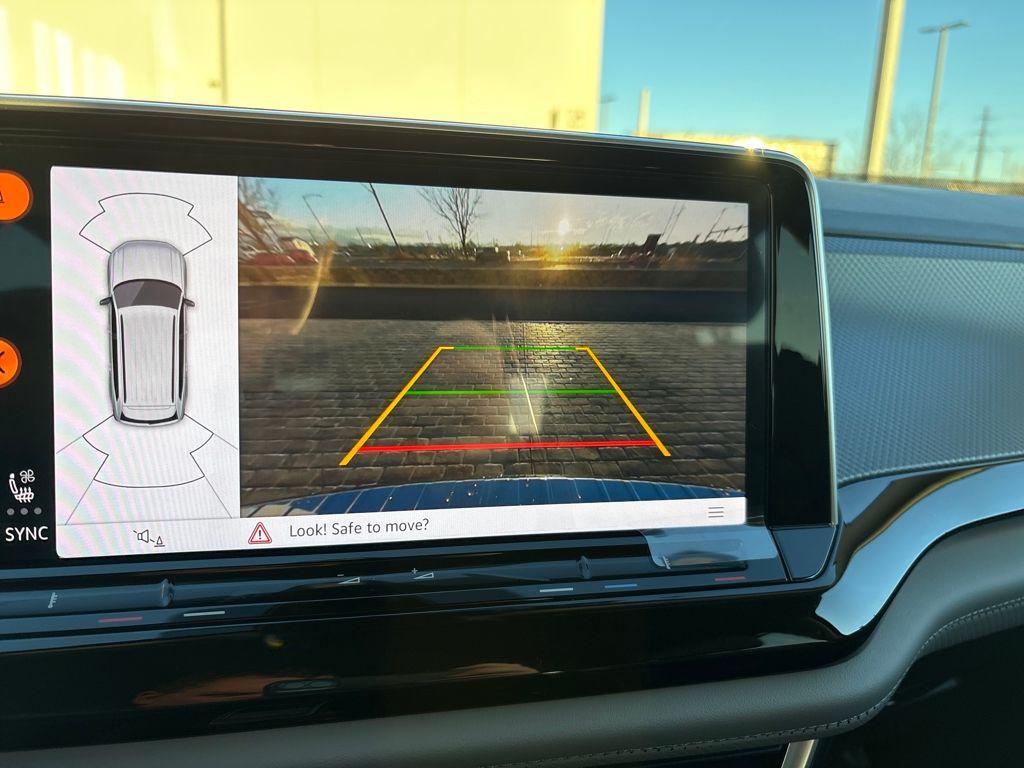 new 2026 Volkswagen Atlas car, priced at $45,522