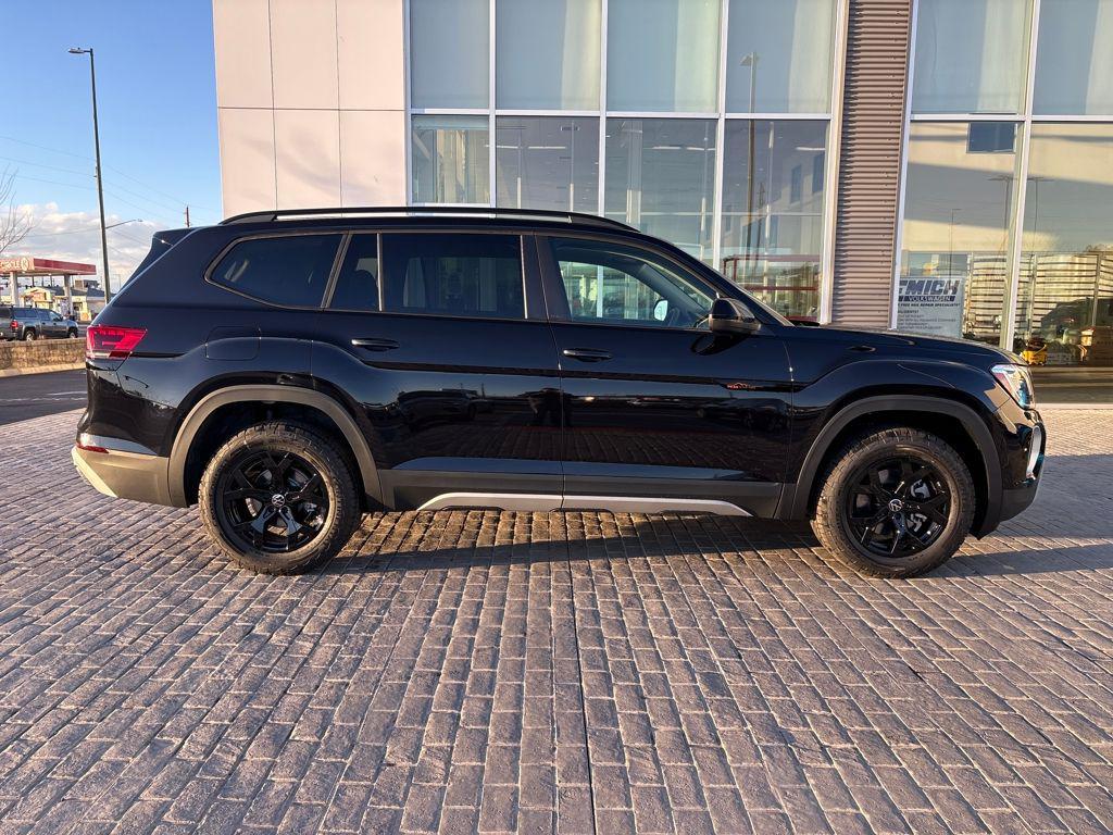 new 2026 Volkswagen Atlas car, priced at $45,522