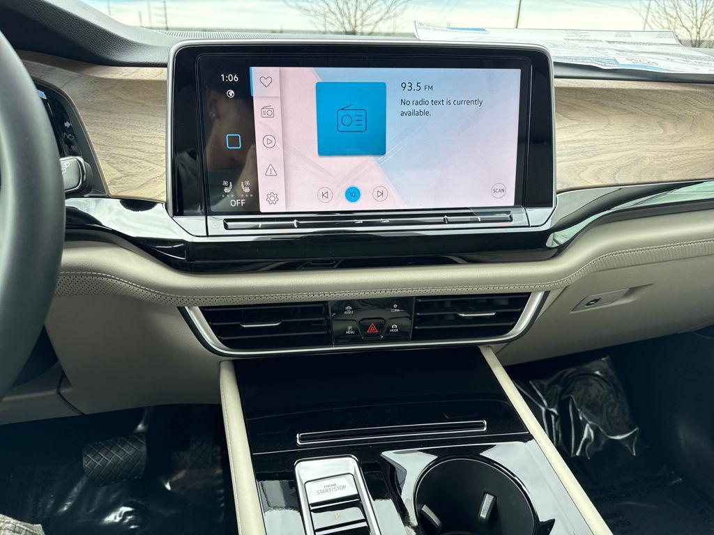 new 2026 Volkswagen Atlas car, priced at $44,503