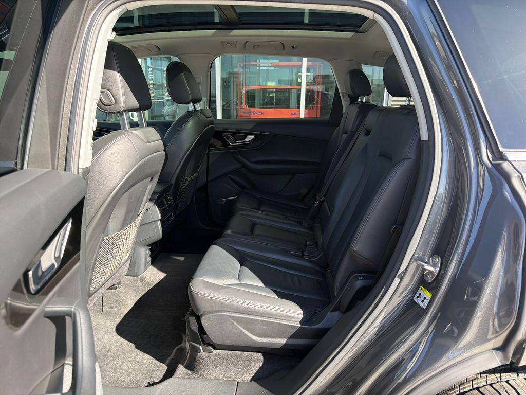 used 2019 Audi Q7 car, priced at $18,936