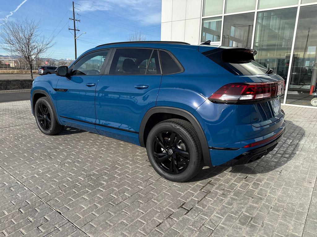 new 2026 Volkswagen Atlas Cross Sport car, priced at $48,892