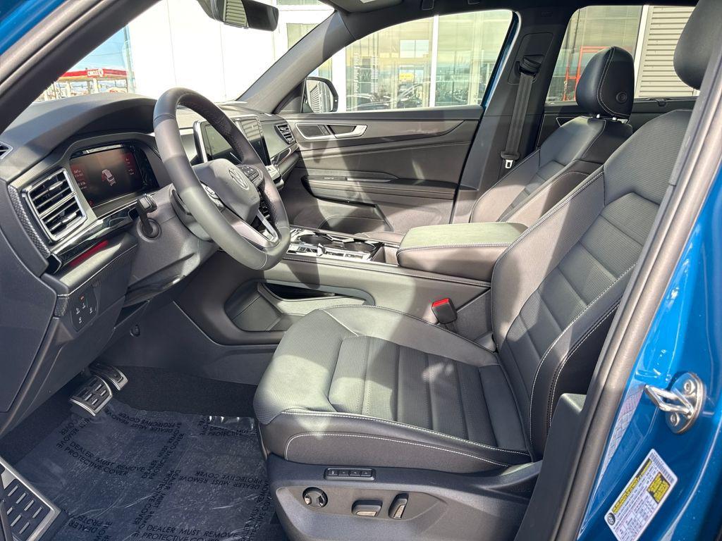 new 2026 Volkswagen Atlas Cross Sport car, priced at $48,892