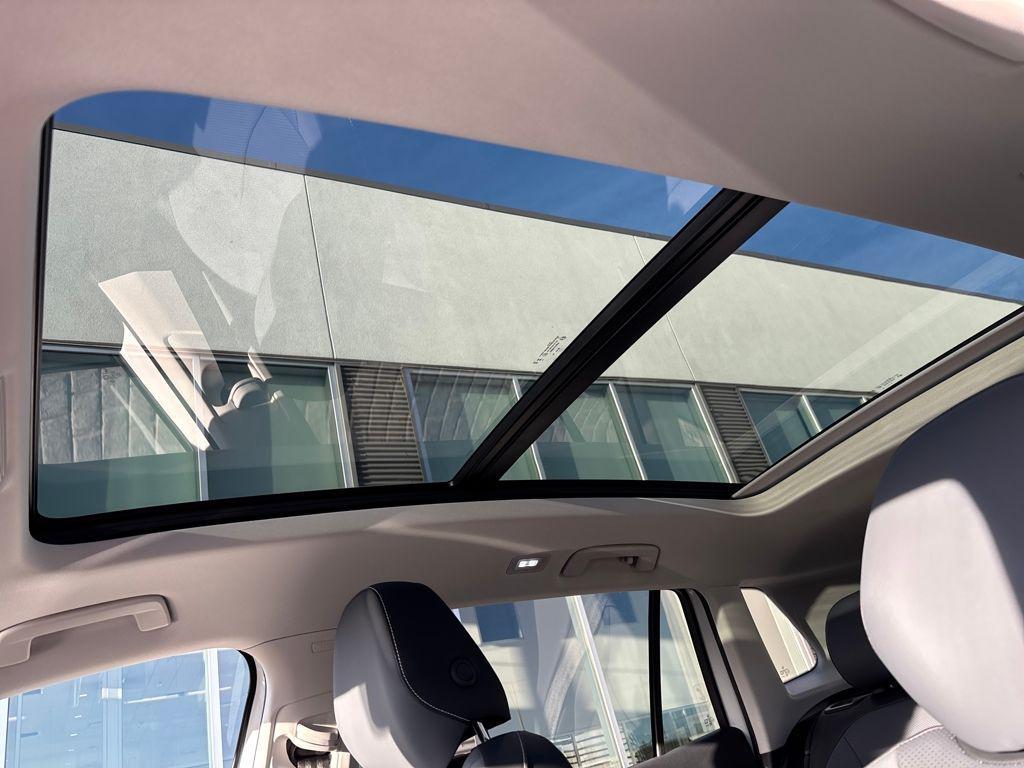 new 2026 Volkswagen Tiguan car, priced at $35,818