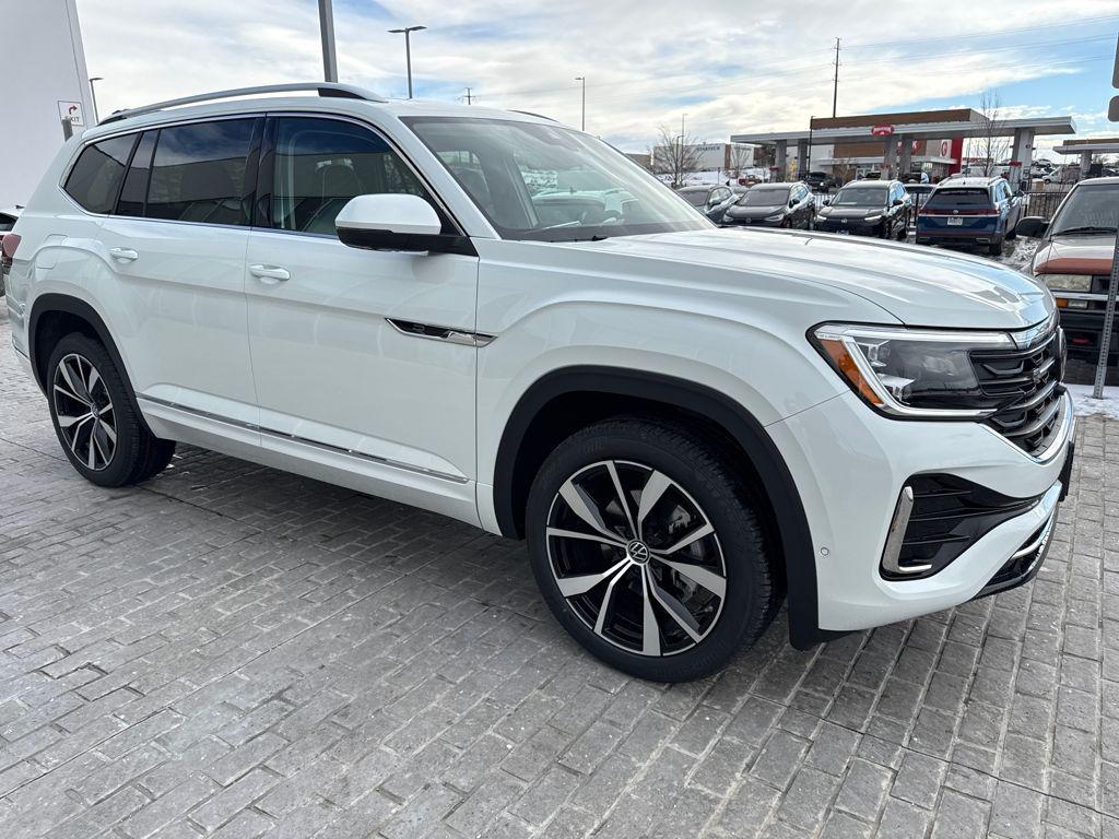 new 2026 Volkswagen Atlas car, priced at $52,911