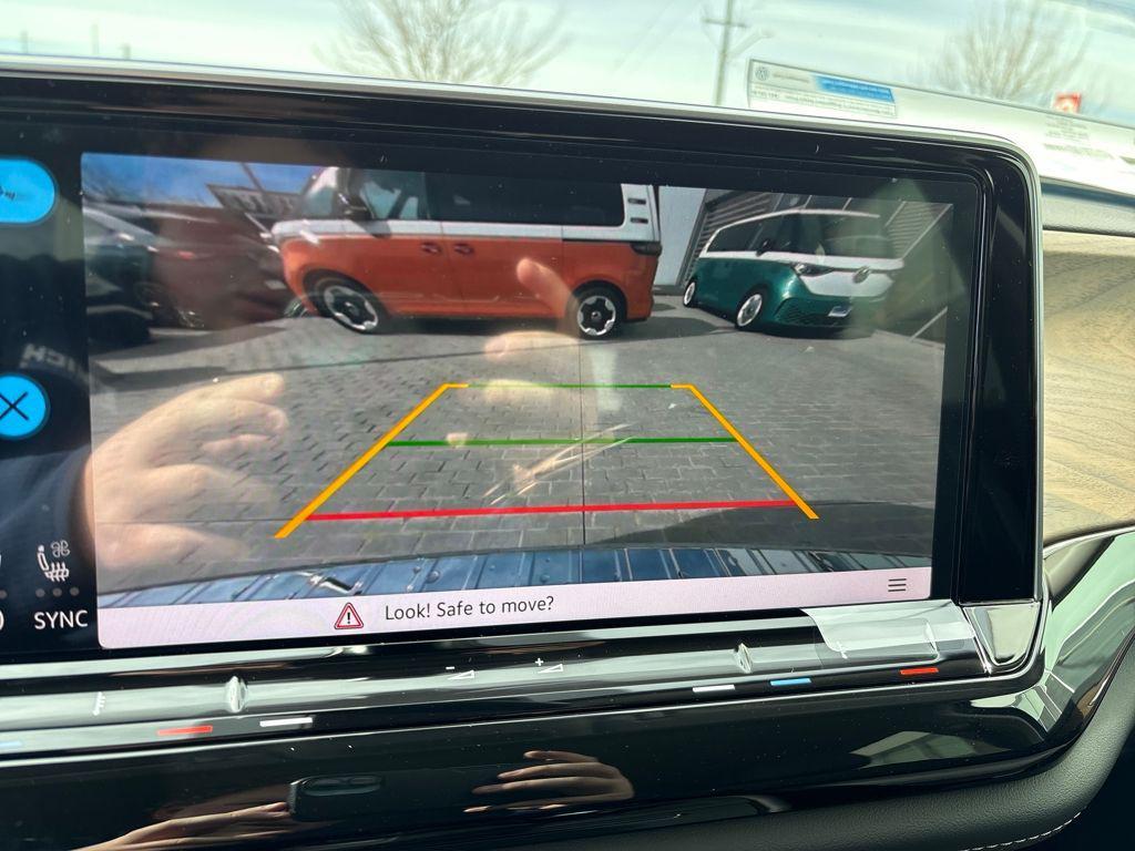 new 2026 Volkswagen Atlas car, priced at $38,709