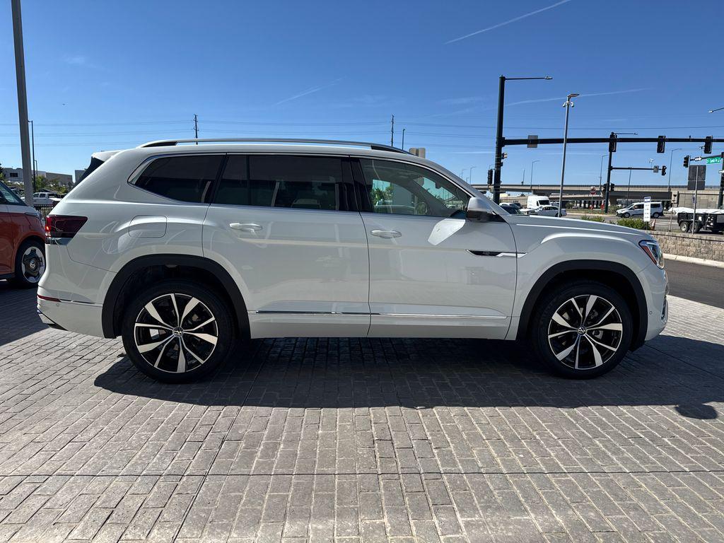 new 2026 Volkswagen Atlas car, priced at $52,151
