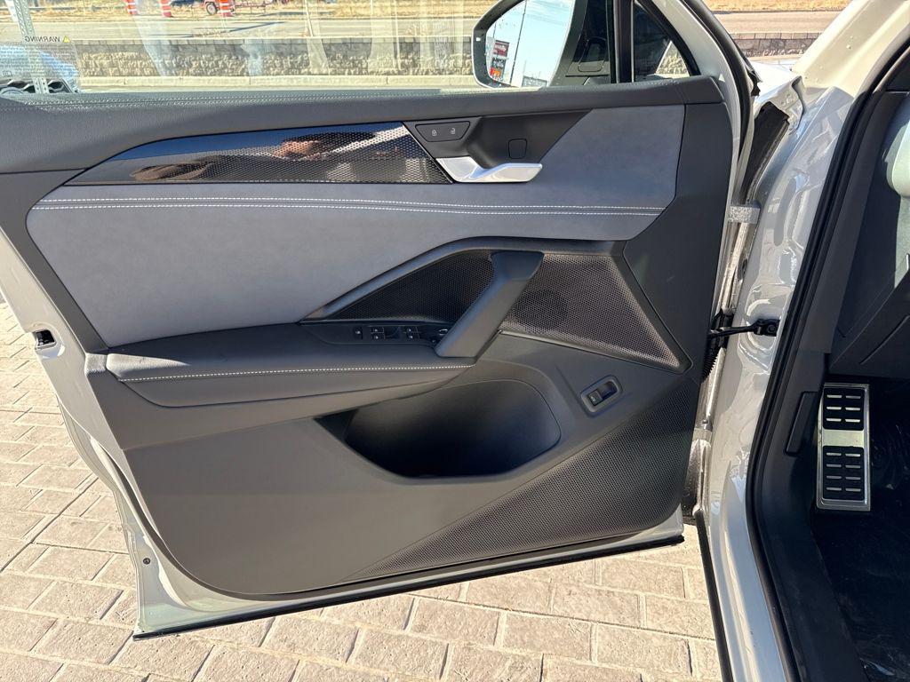 new 2026 Volkswagen Tiguan car, priced at $38,688