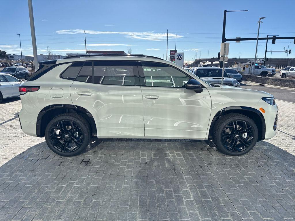 new 2026 Volkswagen Tiguan car, priced at $38,688