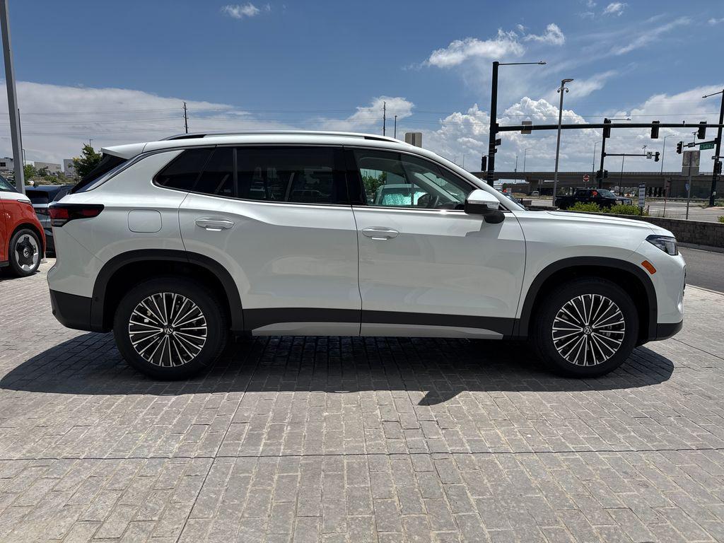 new 2026 Volkswagen Tiguan car, priced at $31,053