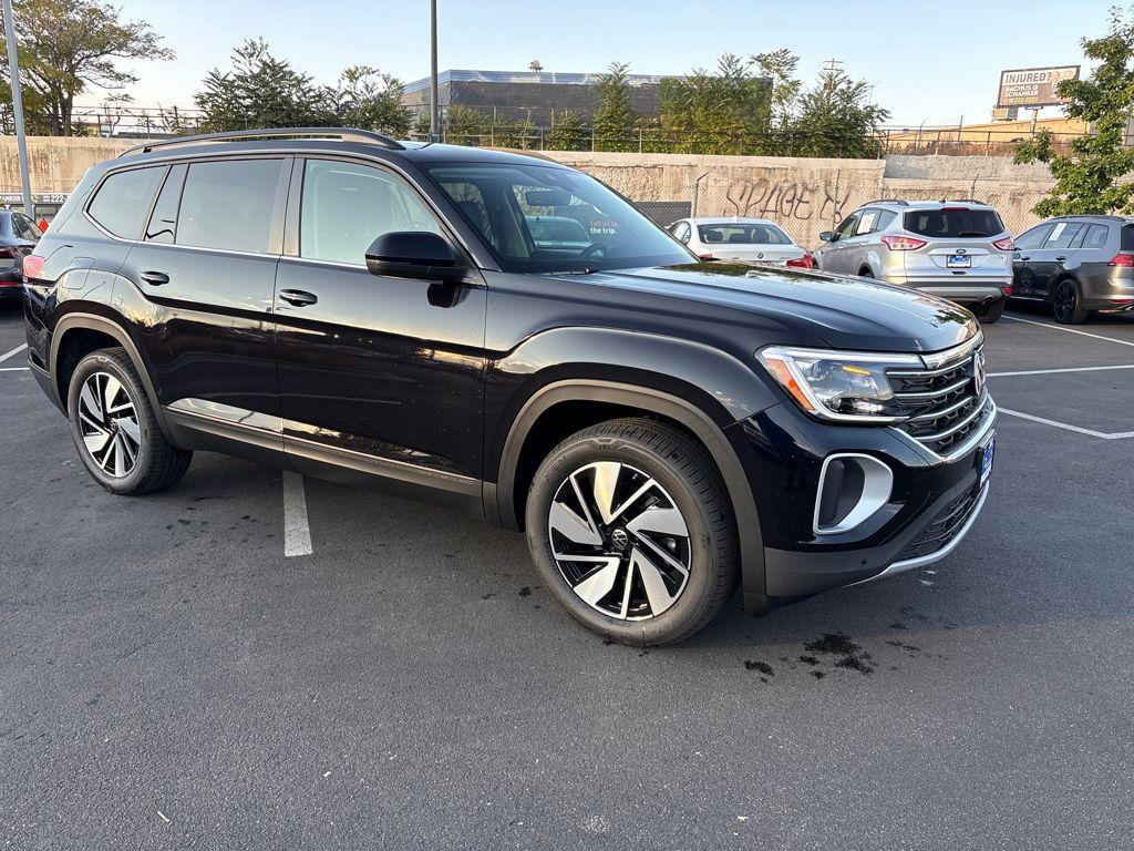 new 2026 Volkswagen Atlas car, priced at $44,066