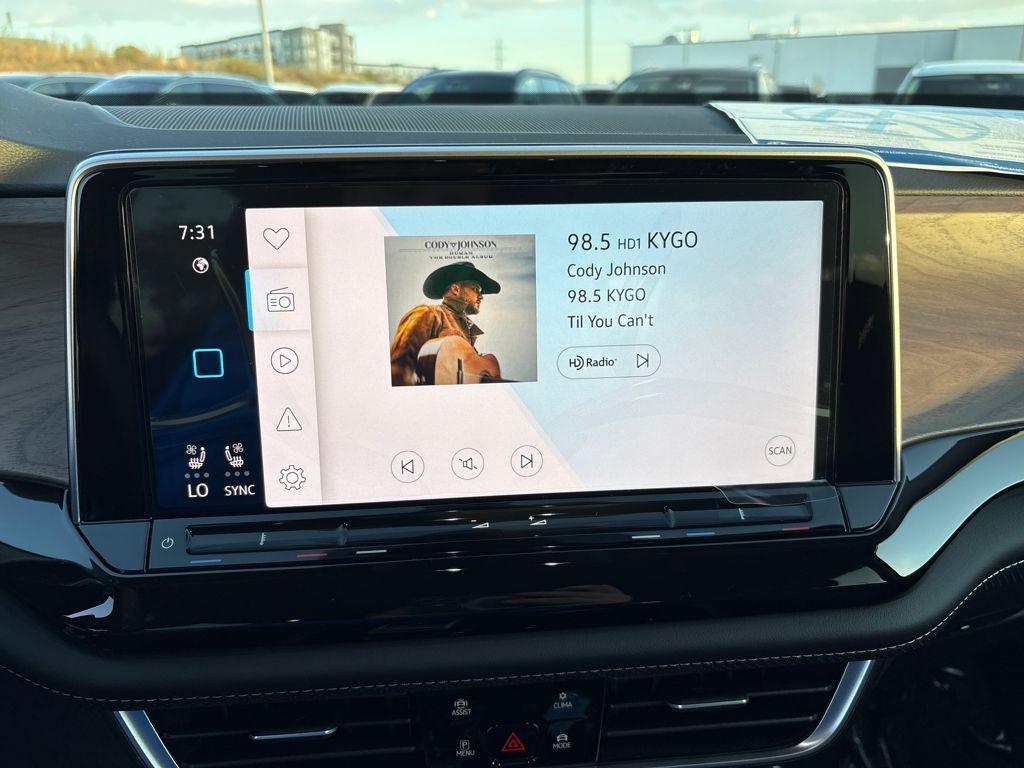 new 2026 Volkswagen Atlas car, priced at $44,066