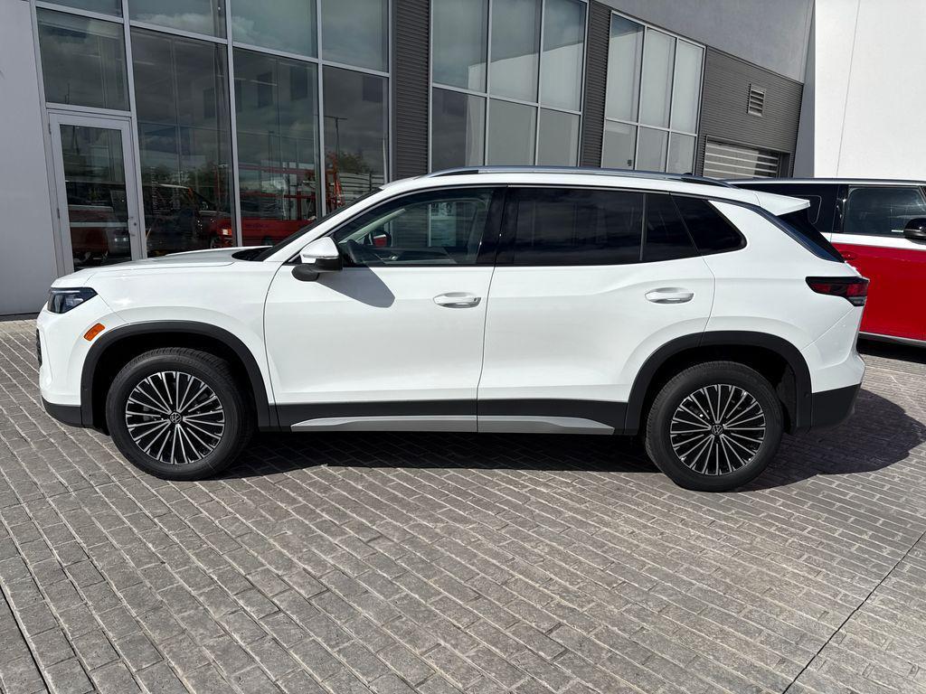 new 2026 Volkswagen Tiguan car, priced at $32,248