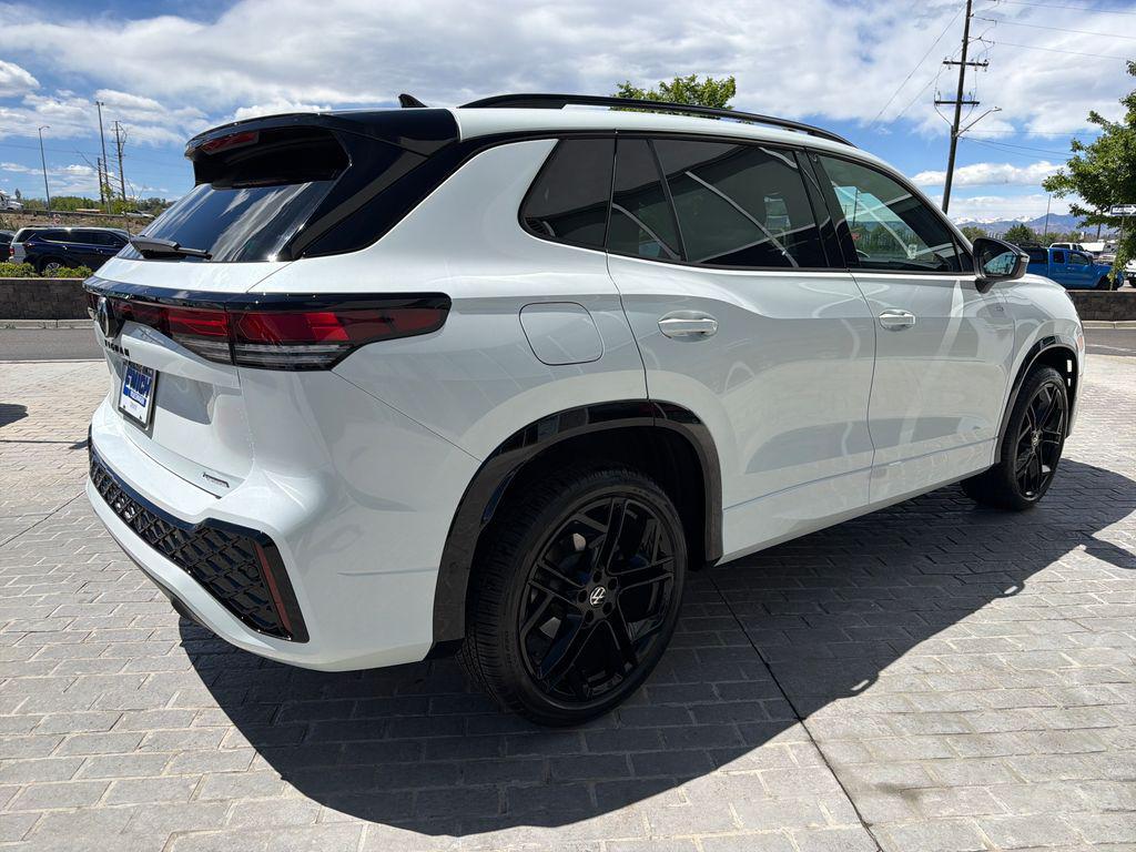 used 2025 Volkswagen Tiguan car, priced at $32,200