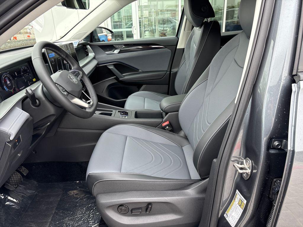 new 2026 Volkswagen Tiguan car, priced at $35,026
