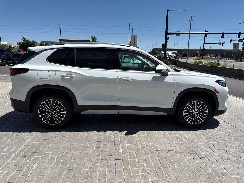 new 2026 Volkswagen Tiguan car, priced at $31,053