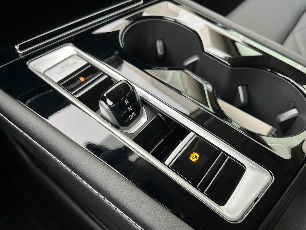 new 2026 Volkswagen Atlas car, priced at $43,579